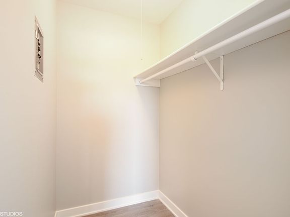 4th image of 2114 N Elmwood Ave #A2