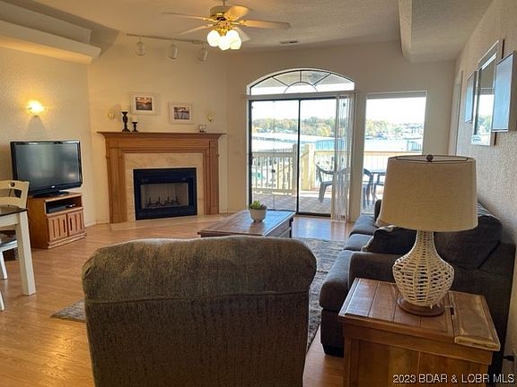 3rd image of 86 Aqua Finn Dr Unit 1B