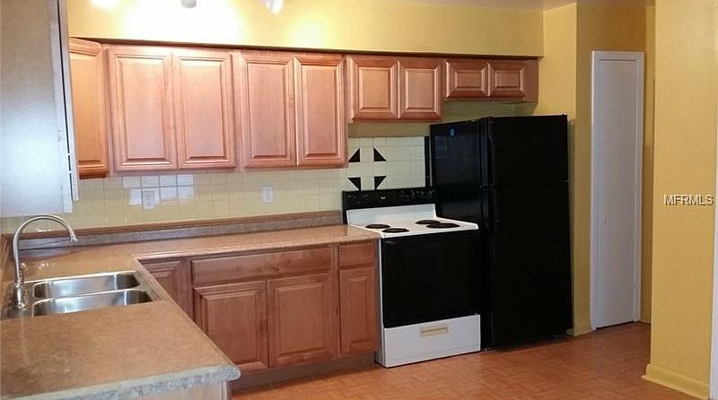 2nd image of 419 E Forest Ave