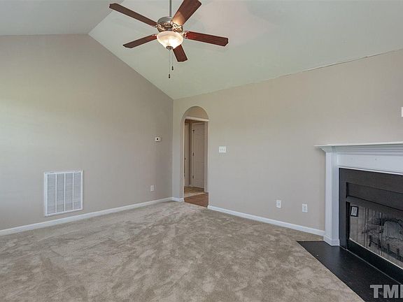 3rd image of 2886 Flatrock Rd