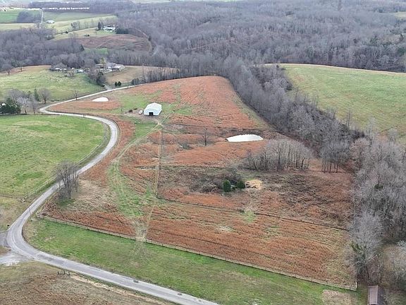 3rd image of 850 Potato Cave Rd