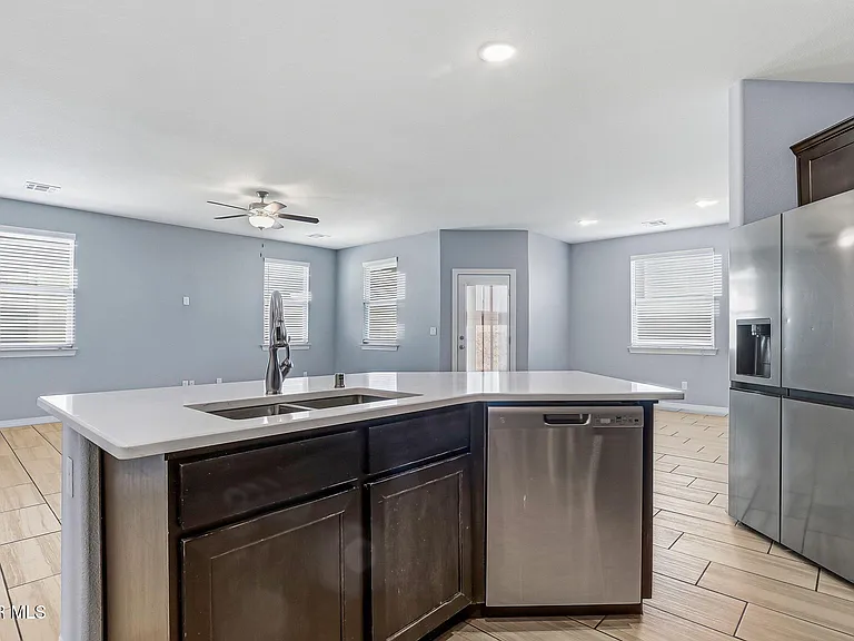 4704 Marisabel Azcarate St — Photo 22