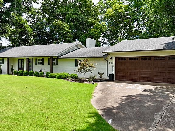3rd image of 1502 Laura Ln