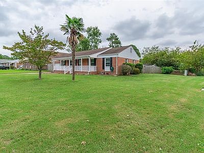 3rd image of 6133 Partridge Dr