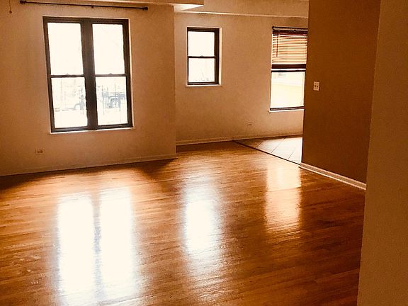 5th image of 7715 N Hermitage Ave APT 1F