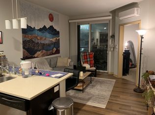 27 N Webster St APT 408, Madison, WI 53703