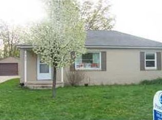 4124 Hillsdale Ave NE, Grand Rapids, MI 49525