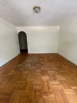 Rented by NYC LUXURY APT RENTALS CO LLC | media 16