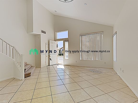 5th image of 250 Tayman Park Ave