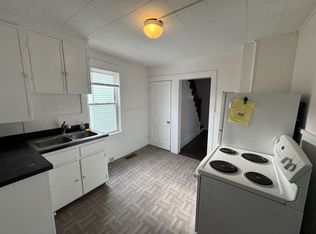9 1/2 Bridge St, Windsor, VT 05089