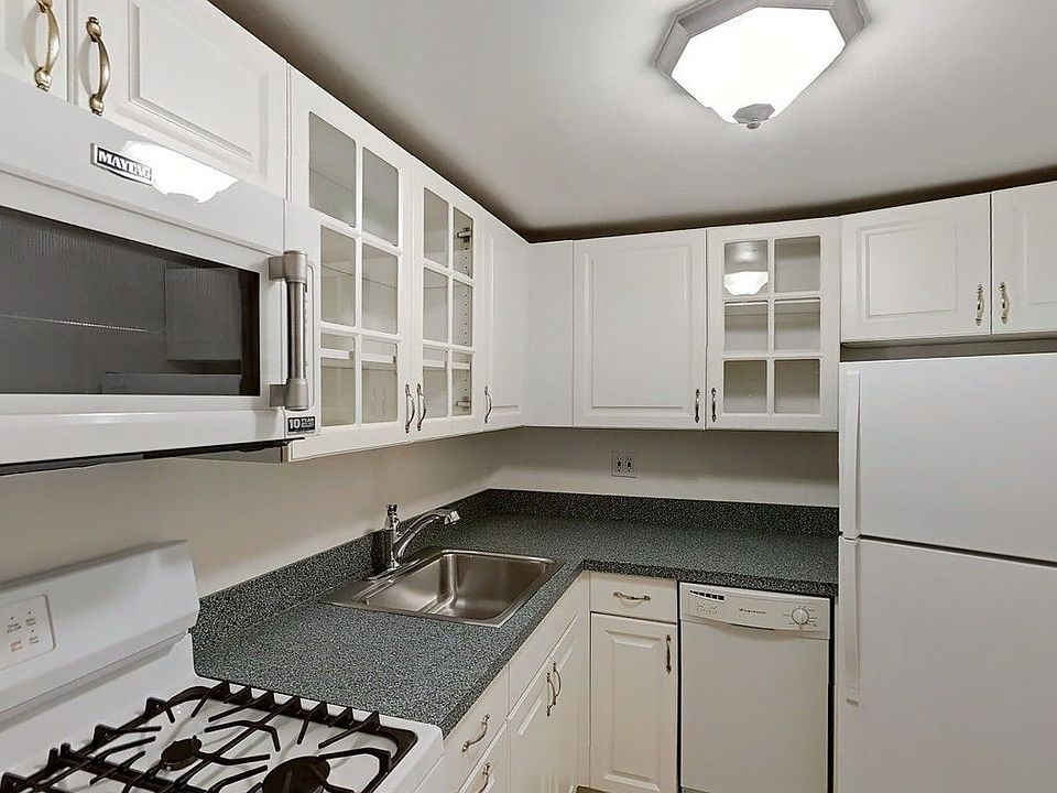 1st image of 56 Beaver St APT 802