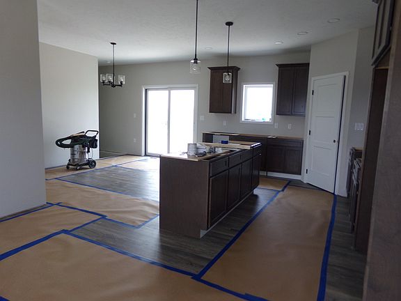 3rd image of 502 W 24th St