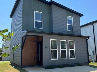 961 Ventnor Ave, Centerton, AR 72719