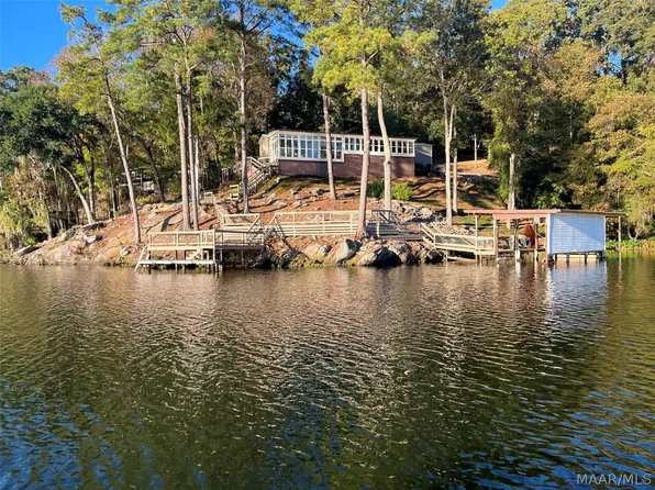 145 Mountain Rd, Titus, AL 36080