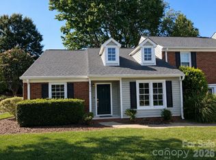 8314 Chippenham Ln, Charlotte, NC 28277