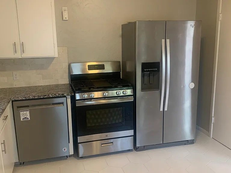 6613 E Mockingbird Ln — Photo 4