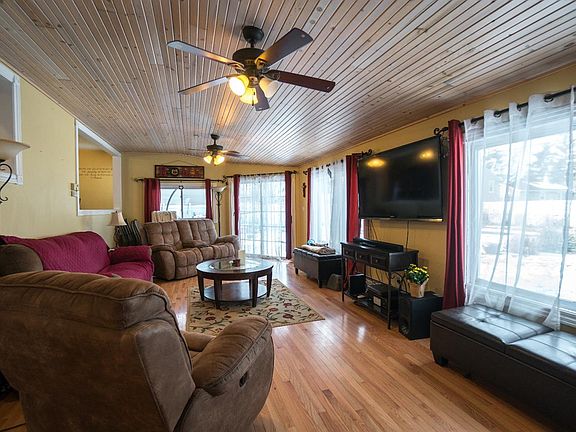 5th image of 3841 Jewett Ave