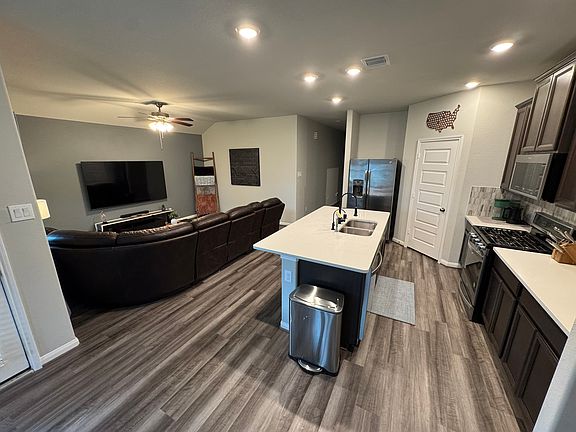4th image of 1729 Hartford Springs Trl