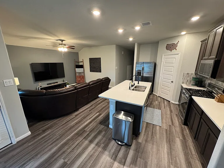 1729 Hartford Springs Trl — Photo 4
