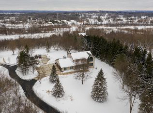 N64W20221 Mill Rd, Menomonee Falls, WI 53051