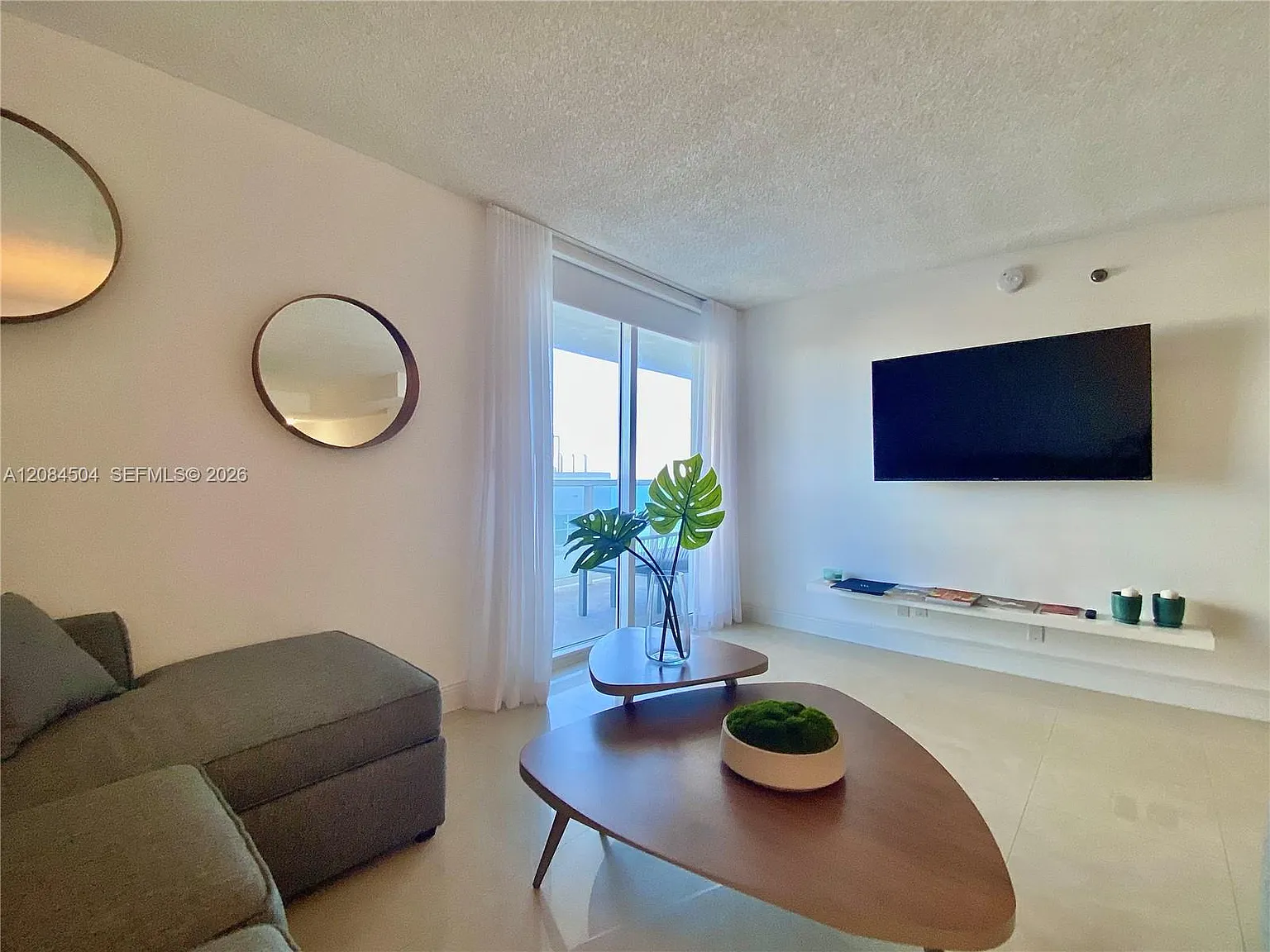 The Riviera Condo — Photo 4