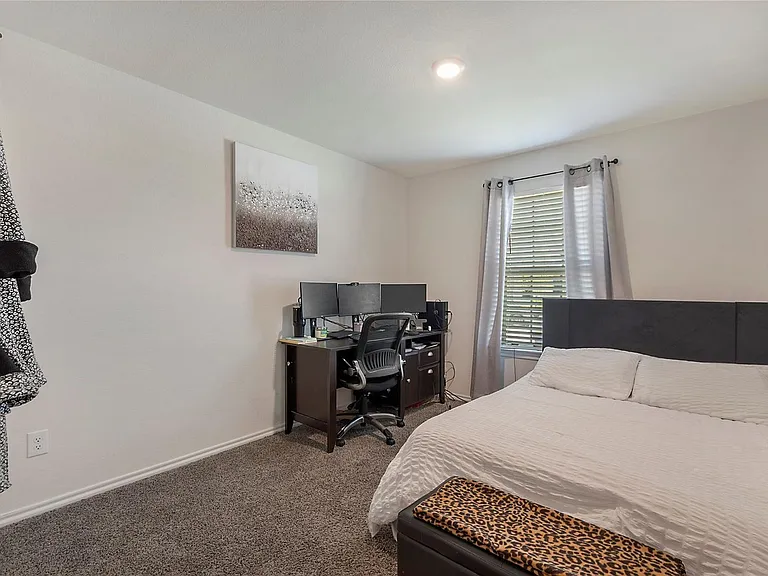 1404 Old Trail Rd — Photo 15