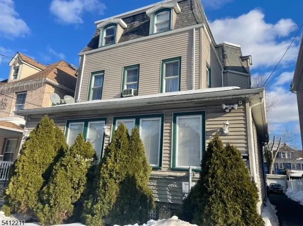 218 Orchard St #2, Elizabeth City, NJ 07208