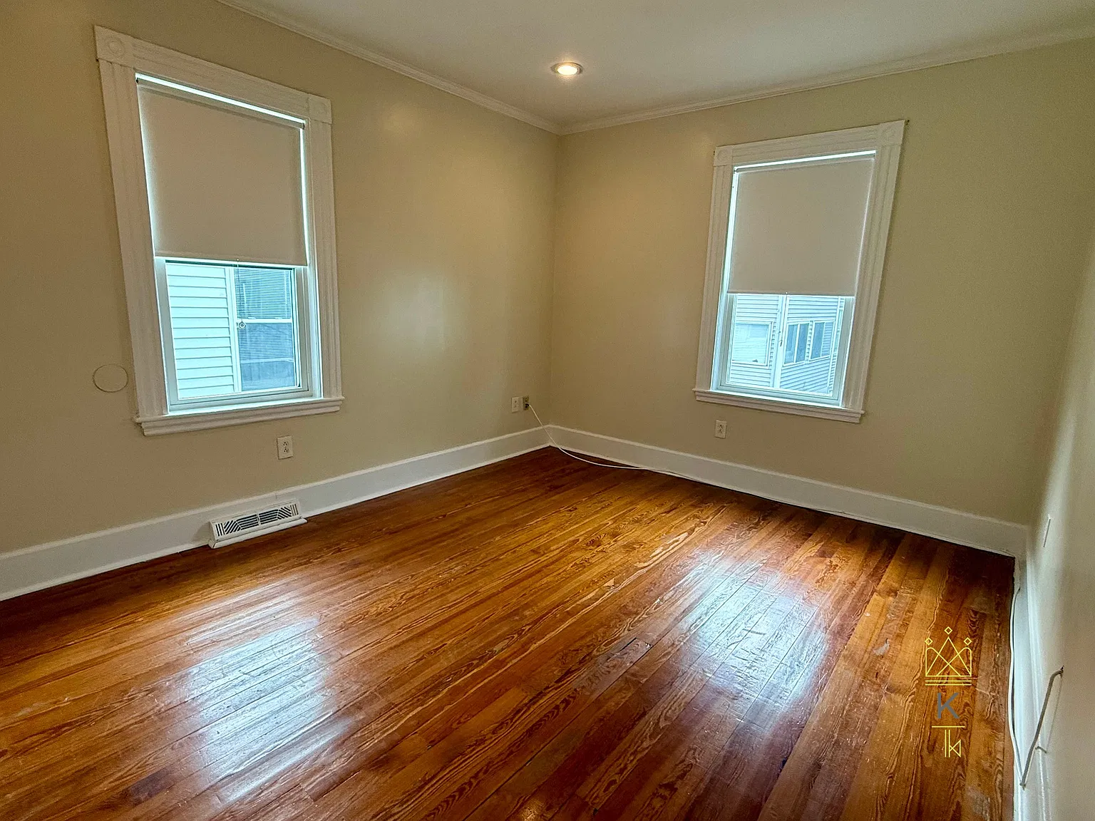 2 bed, 1.0 bath, 833 sqft, $3,000 — Photo 4