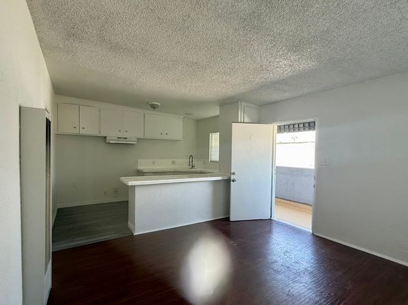 1805 W 83rd St APT 4