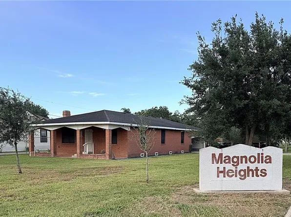 221 S Parker Rd, La Feria, TX 78559