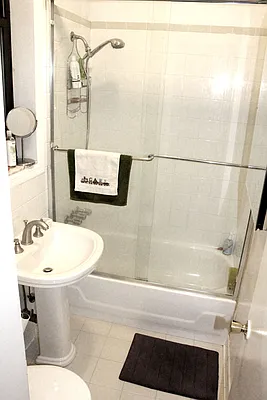 Sold by Akam Sales and Brokerage | media 8