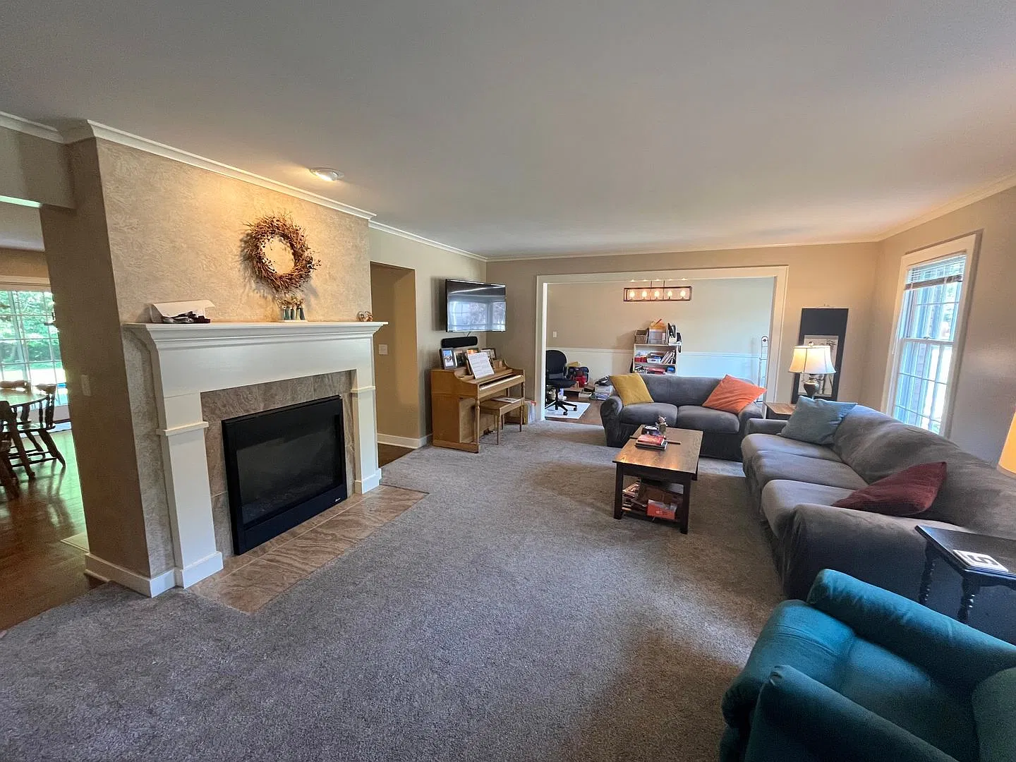 3-bedroom, 2 bath home close to downtown saint joseph — Photo 4