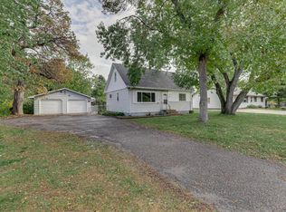 55 102nd Ln NW, Coon Rapids, MN 55448