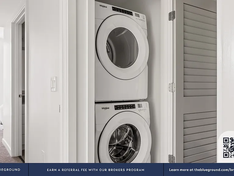 Washer/Dryer in Apartment