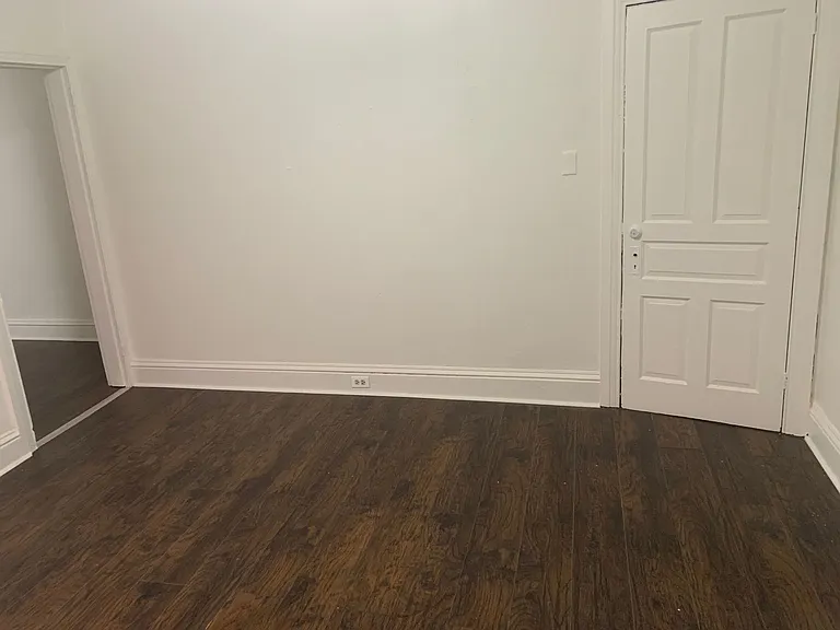 1127 W Poplar St #1 — Photo 11