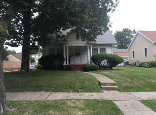 2396 27th St, Moline, IL 61265