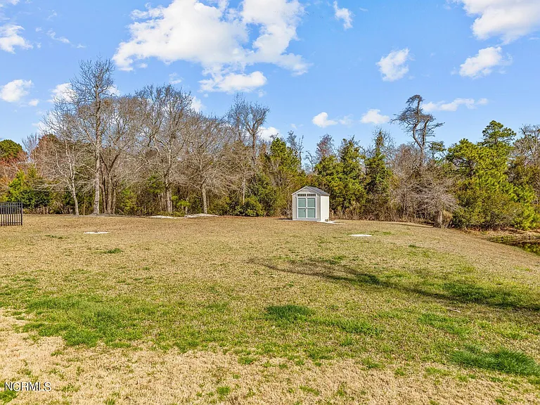 113 Bogue Harbor Ct — Photo 41