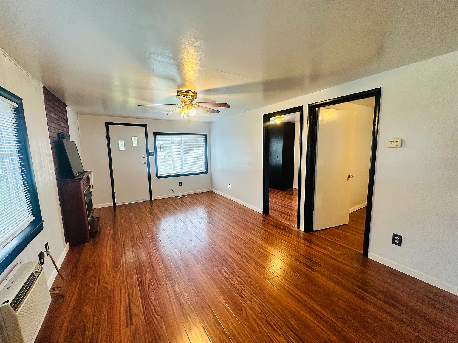 3 bed, 1298 sqft, $1,400 — Photo 4
