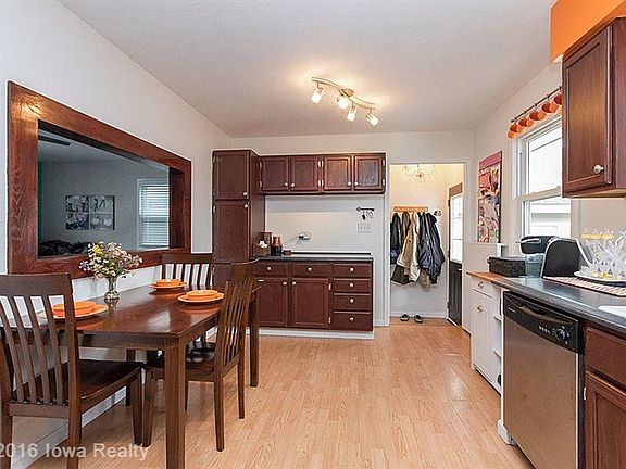 5th image of 409 S 2nd St