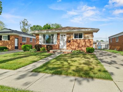 5910 N Lafayette St, Dearborn Heights, MI, 48127