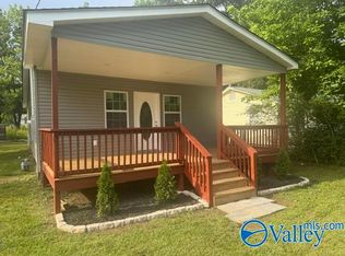 509 Earl St, Scottsboro, AL 35768