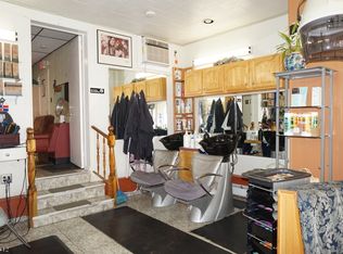 7 3rd St, Elizabeth, NJ 07206