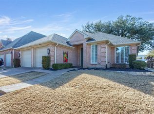 17319 Village Ln, Dallas, TX 75248