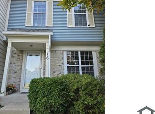 16 Windbluff Ct, Owings Mills, MD 21117