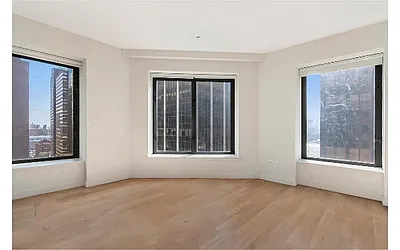 Rented by R New York