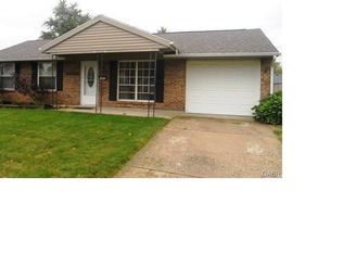 1492 Commonwealth Dr, Xenia, OH 45385