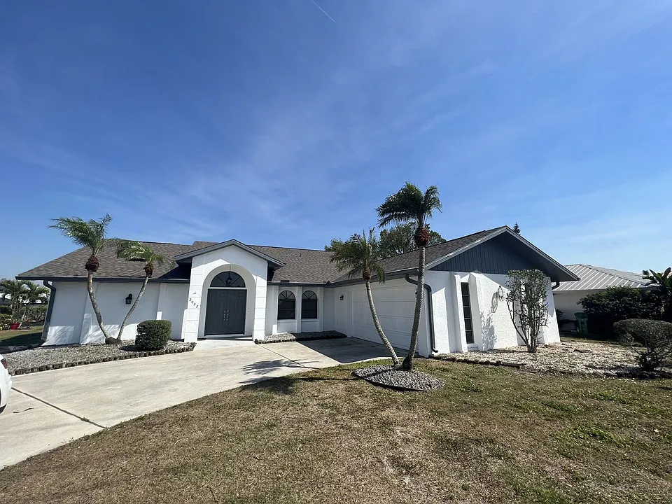 2092 Rio De Janeiro Ave