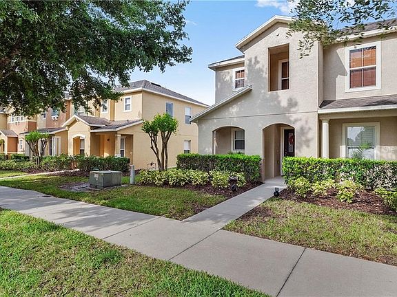 2nd image of 471 Winter Nellis Cir