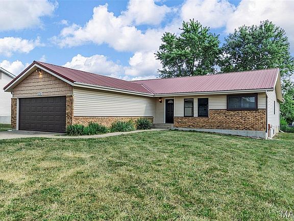 2nd image of 1133 Nina Dr