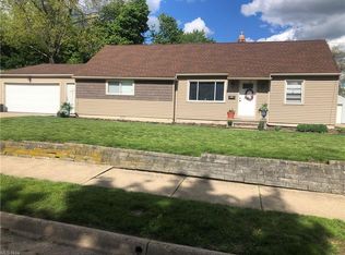 1877 SW 8th St, Akron, OH 44314